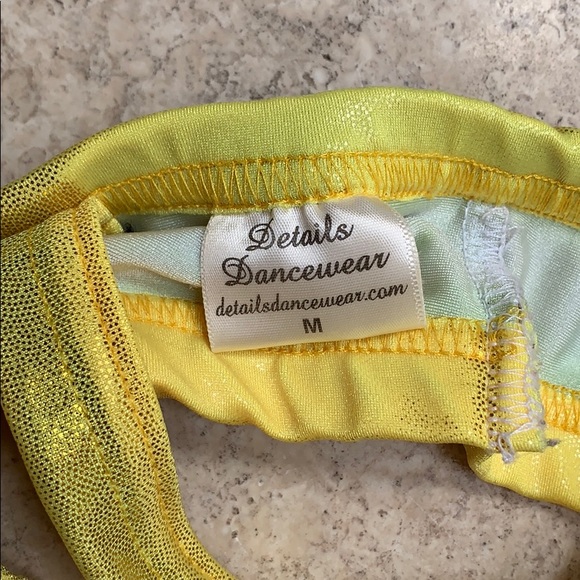 DETAILS DANCEWEAR Top in vibrant yellow - Picture 6 of 6